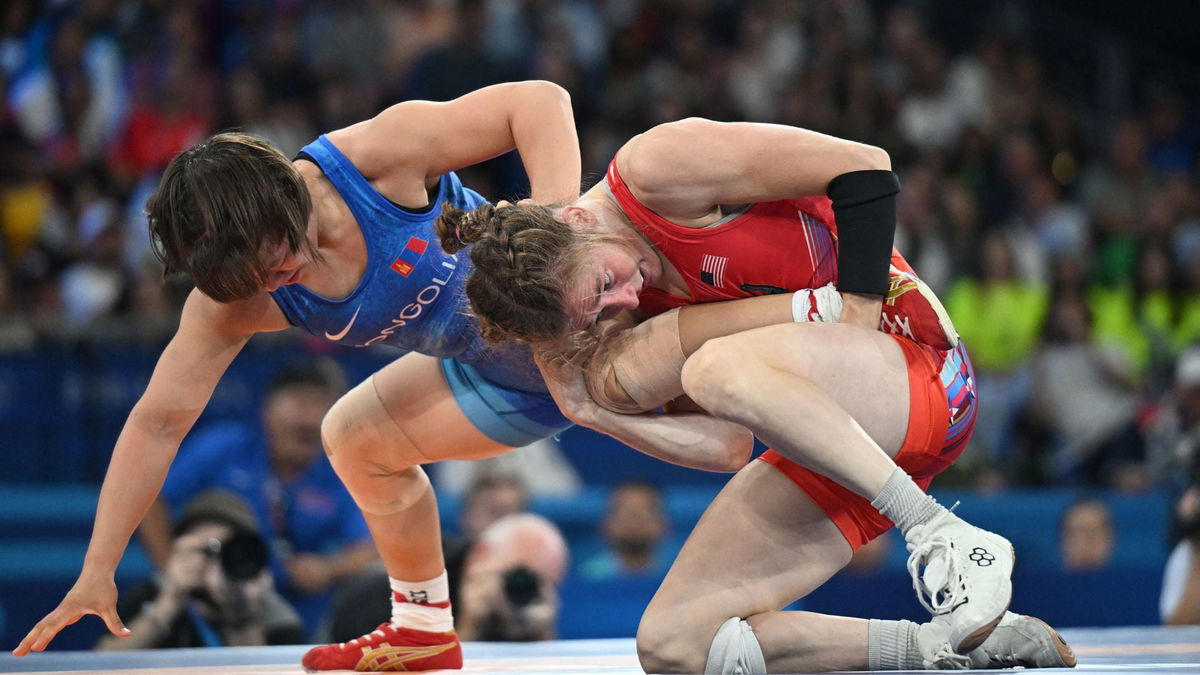 Sarah Hildebrandt Grapples Usa Its Second Wrestling Gold In Two Days Kyma