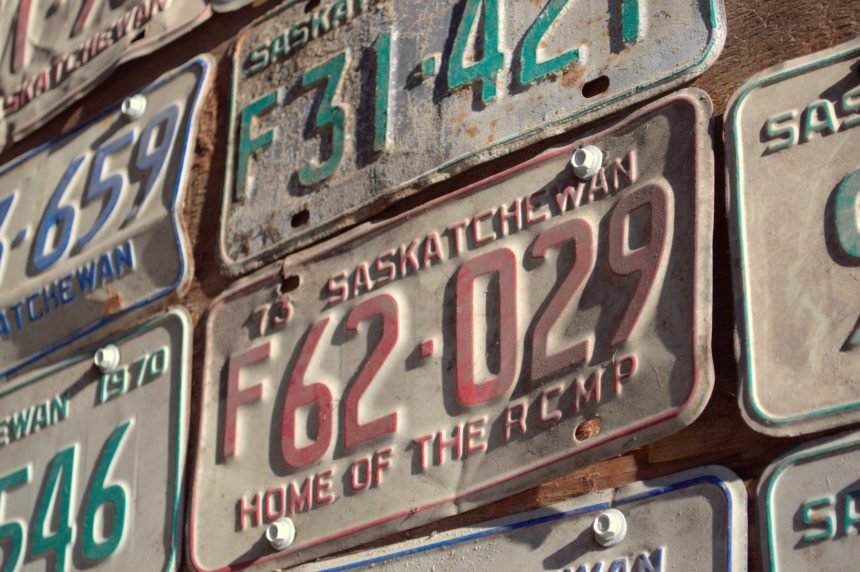 licence-plates-609739_1920