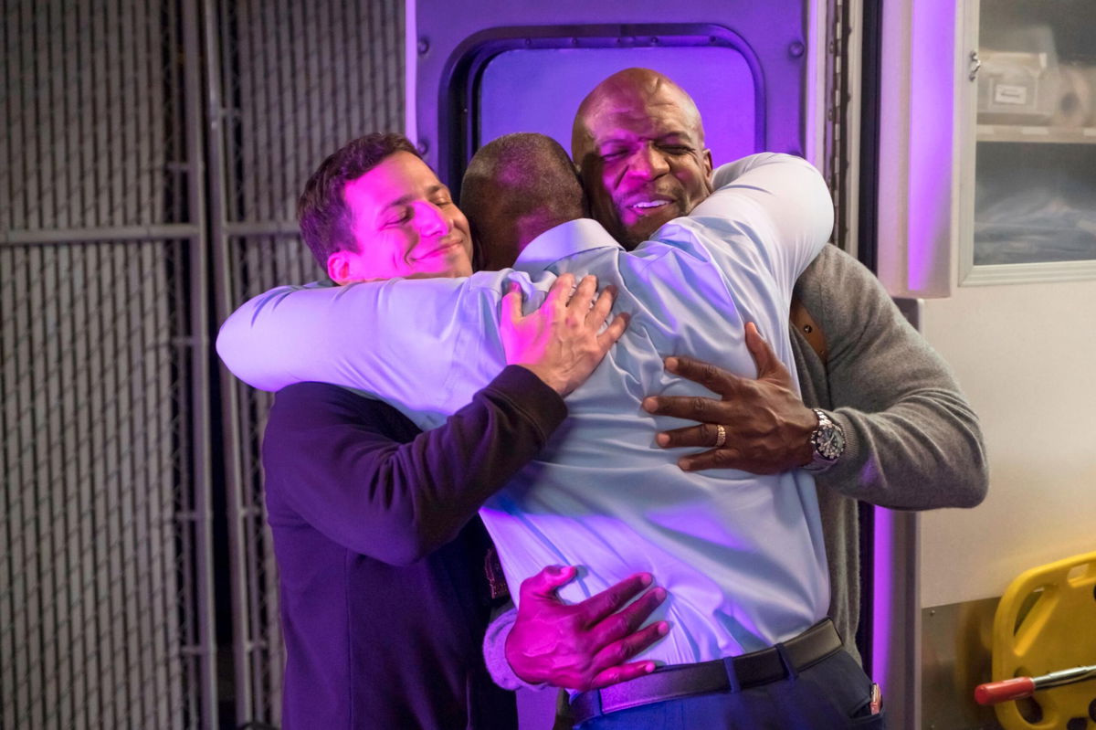 BROOKLYN NINE-NINE: L-R: Andy Samberg and Terry Crews in the ???Bad Beat??? episode of BROOKLYN NINE-NINE airing Tuesday, Oct. 31 (9:30-10:00 PM ET/PT) on FOX. CR: Jordin Althaus / FOX