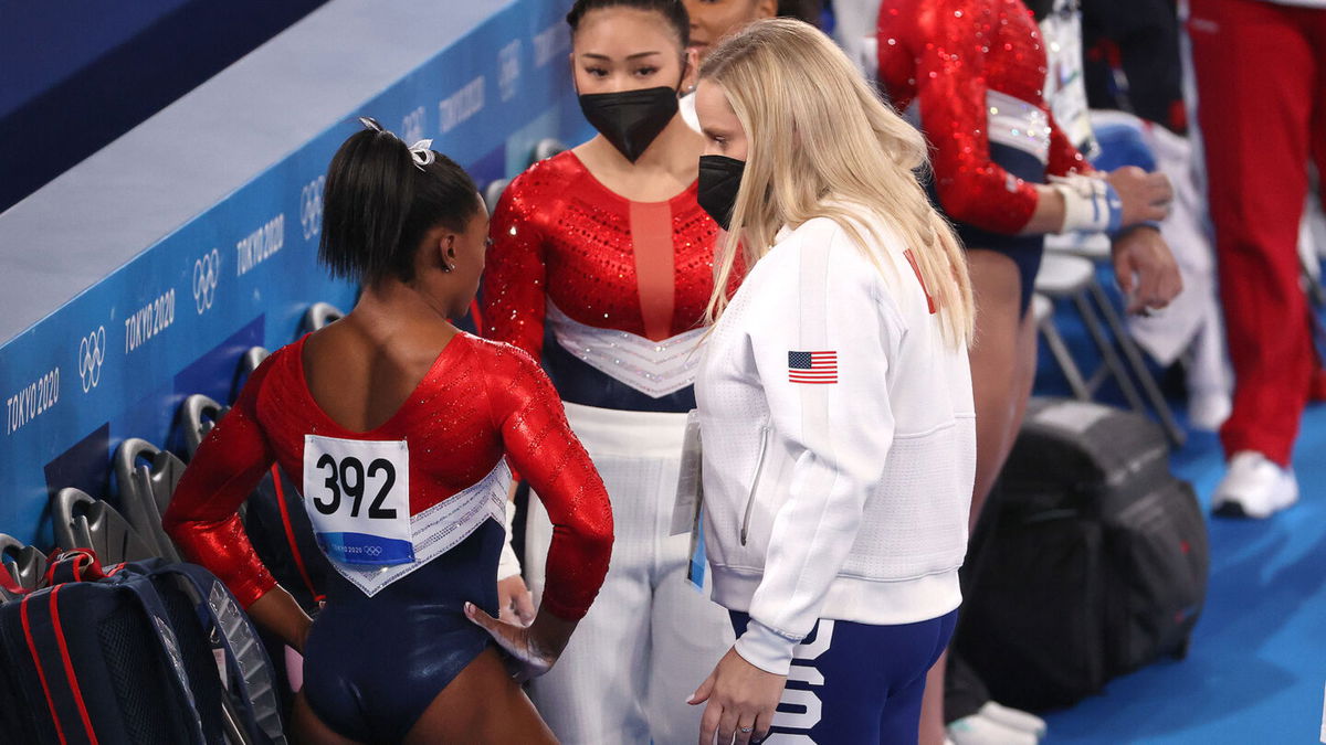 Cecile Landi talks to Simone Biles