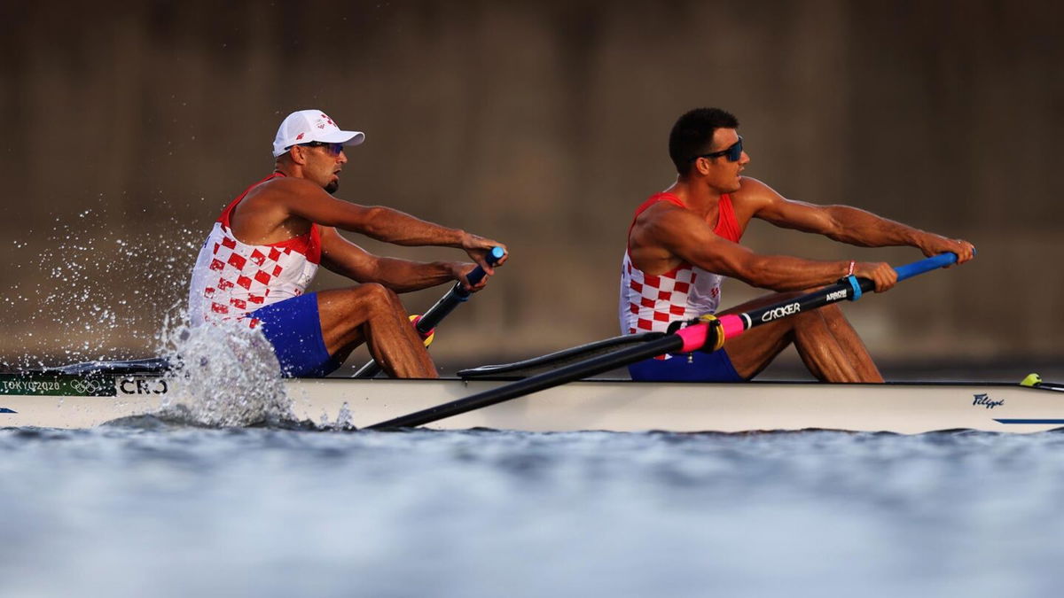 Valent Sinkovic and Martin Sinkovic in action