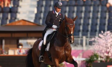 Steffen Peters rides Mopsie