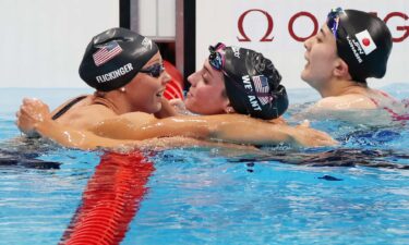 Emma Weyant Hali Flickinger USA Swimming