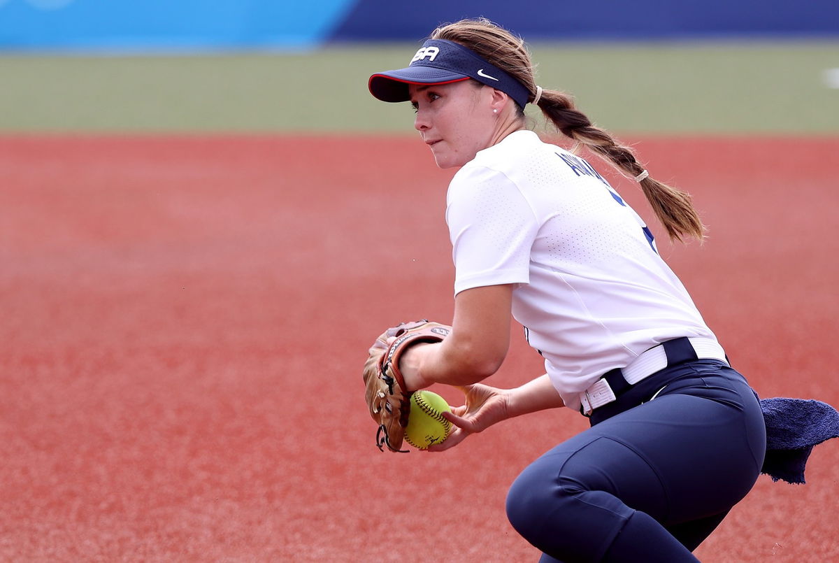 Ali Aguilar fields a ground ball on Day 1