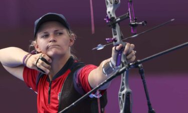 U.S. archer Mackenzie Brown lets fly