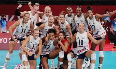 Thompson scores 34 in U.S. women's volleyball win over China