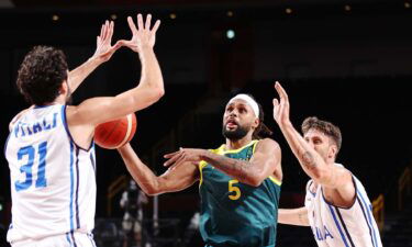 Australia wins against Italy in close men's matchup