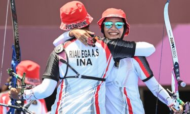 Indonesia upsets United States in mixed team shootout round