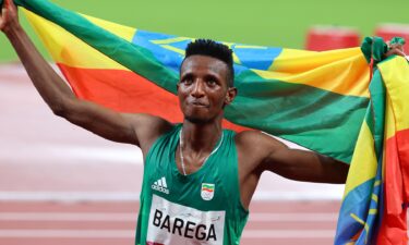 Barega upsets Cheptegei for 10K gold