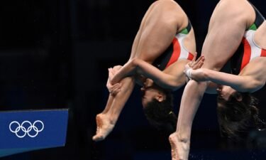 Mexico duo dives to bronze in women's synchro platform