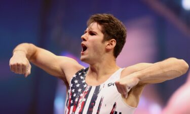 Specialist Alec Yoder hits stellar pommel horse routine