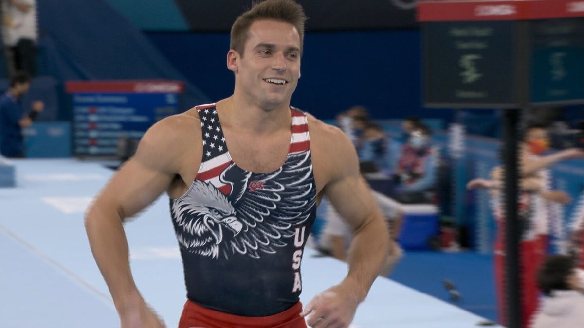 Sam Mikulak strong once again on parallel bars