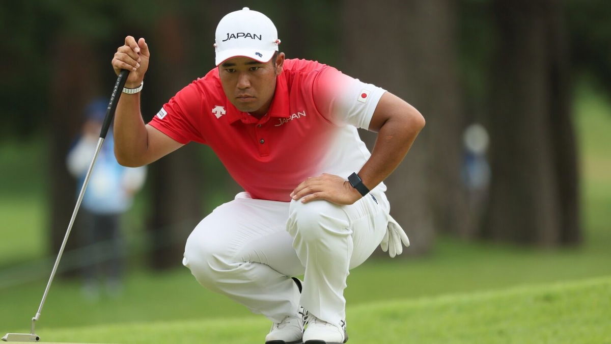 Hideki Matsuyama walks in Round 1 birdie putt