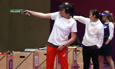 Vitalina Batsarashkina wins women's 10m air pistol event