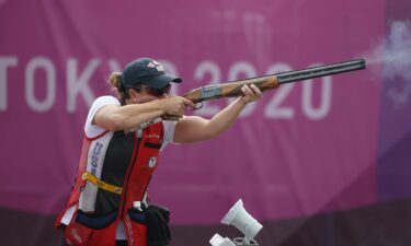 American Amber English takes women's skeet in Tokyo