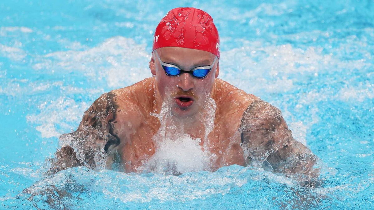 Adam Peaty dominates 100 breast semi