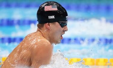 Nic Fink makes 200m breaststroke final in 2:08 flat