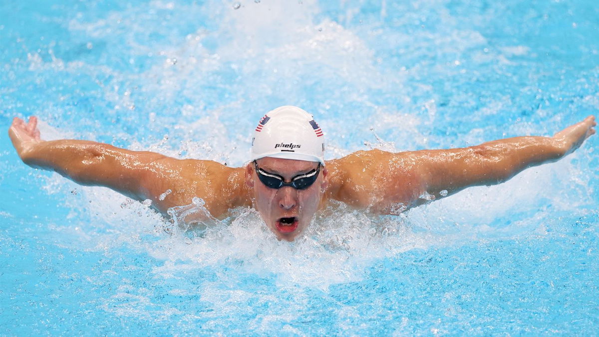 Chase Kalisz advances in 400m IM heat