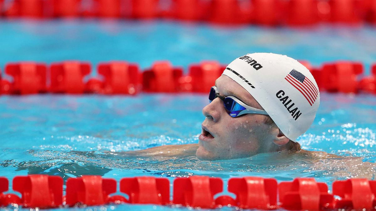 USA finishes third in 4x200 freestyle relay heat