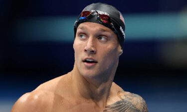 Caeleb Dressel easily advances to 50m freestyle final