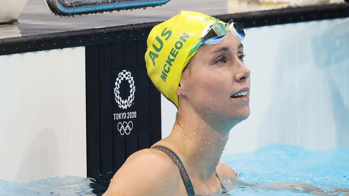 Emma McKeon blazes Olympic record heat in 100m freestyle