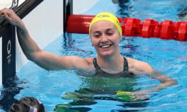 Ariarne Titmus closes for dramatic 200 free win