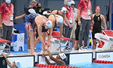 U.S. women's 4x100 free relay advances to final