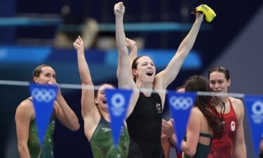 Australia wins 4×100m medley relay