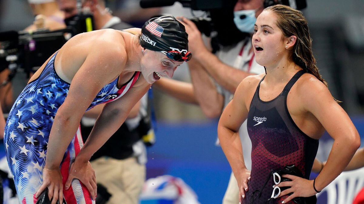 U.S. wins silver in 4x200m freestyle relay