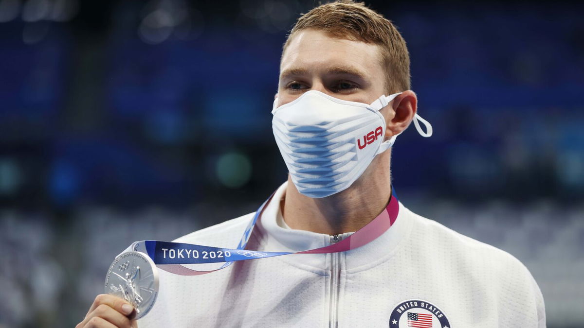 Ryan Murphy wins silver in men's 200 back