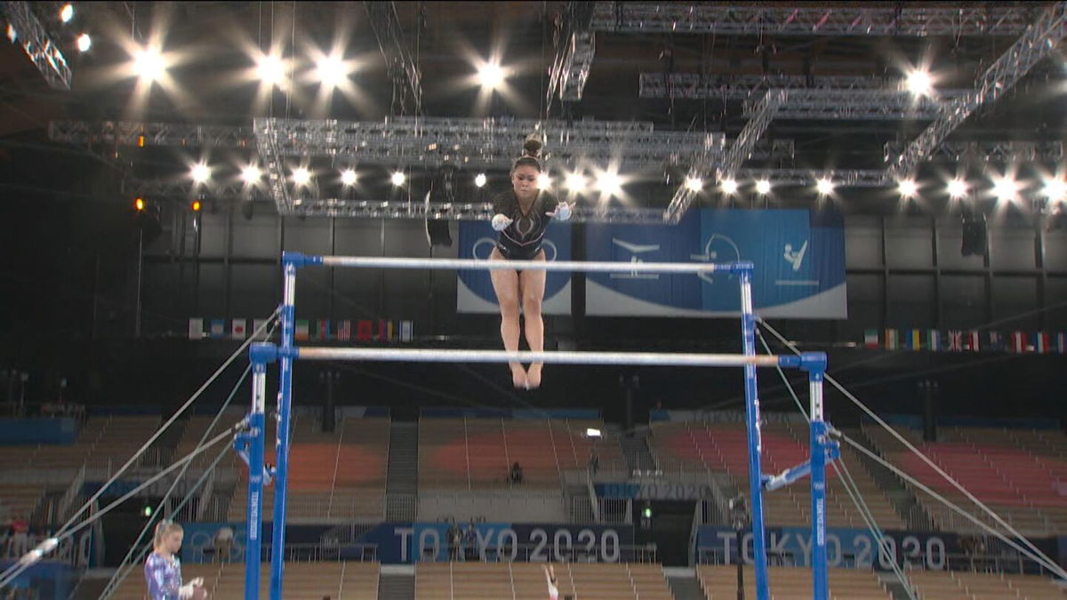 Podium Training: Suni Lee prepares dazzling bars routine