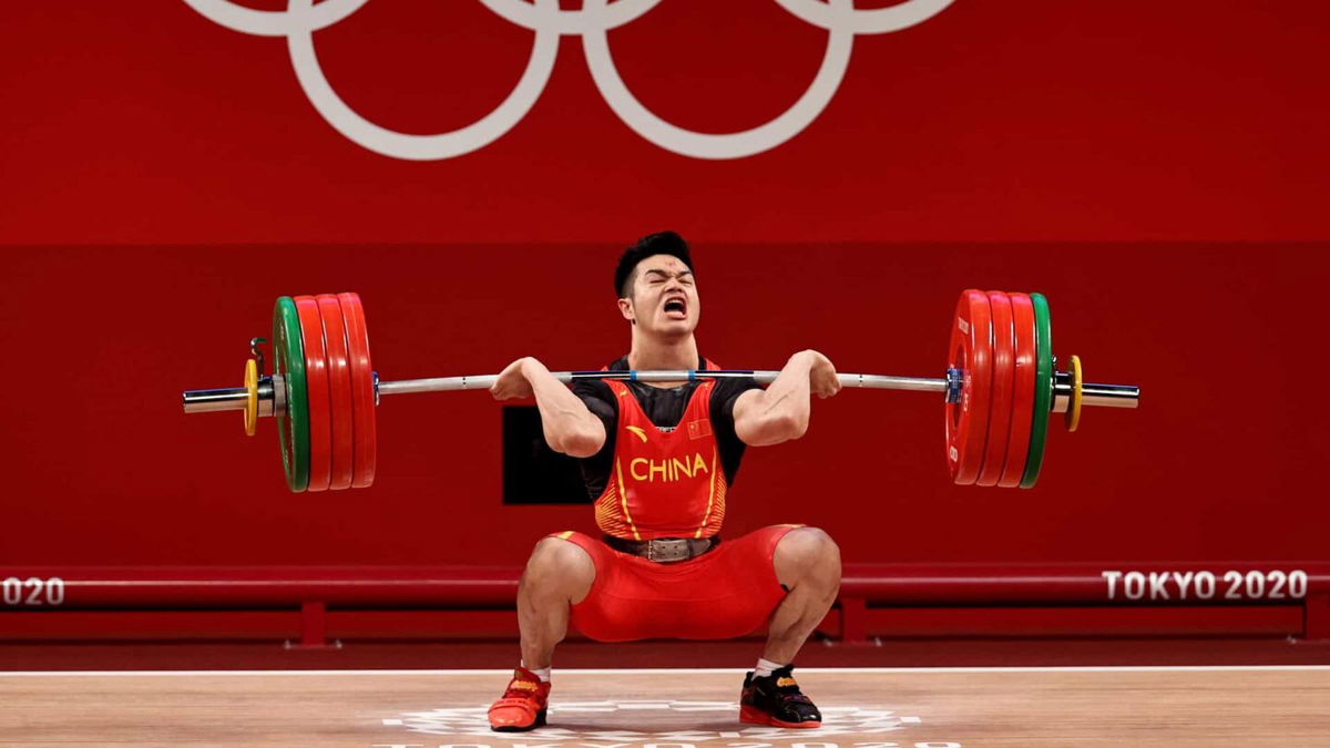 Shi Ziyong lifts