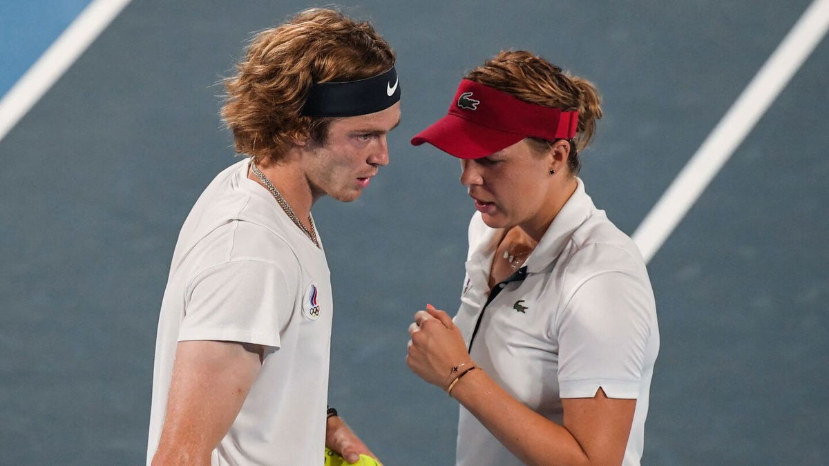 Pavlyuchenkova and Rublev talk to each other