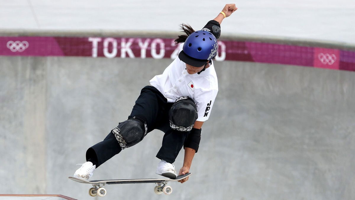 Sakura Yosozumi competes in Tokyo