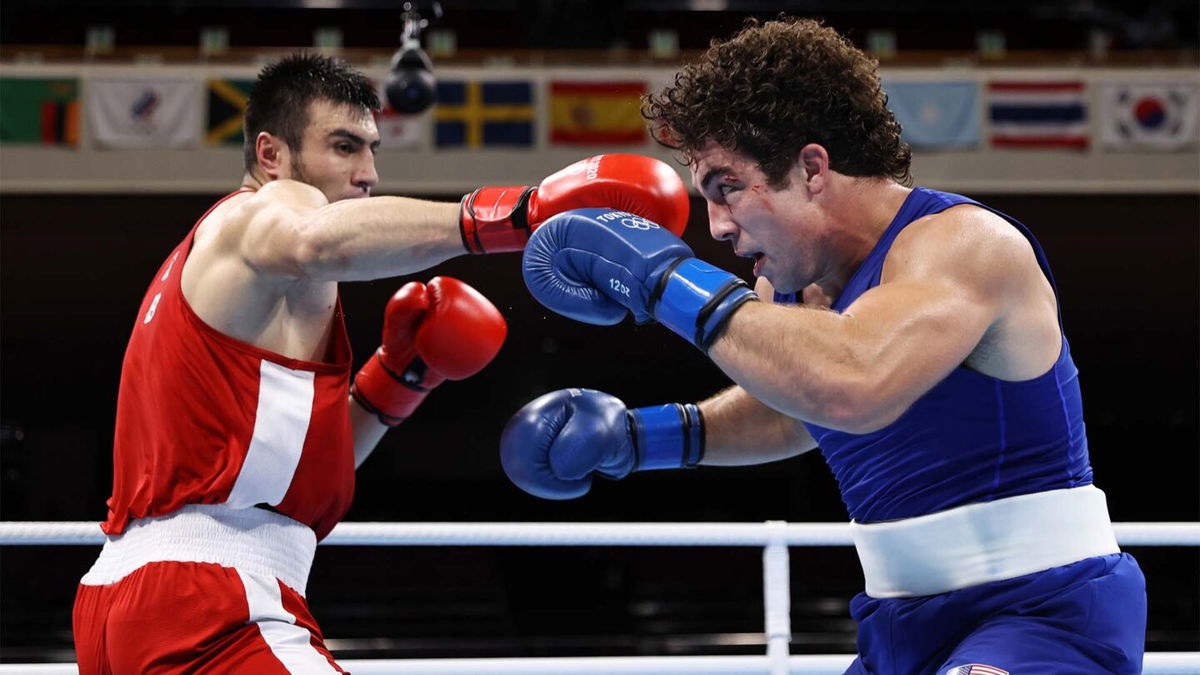 Bakhodir Jalolov Defeats Richard Torrez For Boxing Gold - KYMA