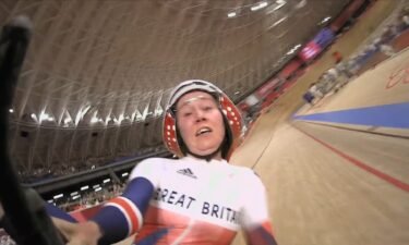 GBR crashes after setting women's team pursuit world record