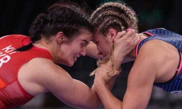 Maroulis rolls over Kit in 57 kg quarterfinals