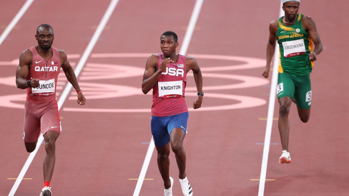 Erriyon Knighton finishes first in the Men's 200m Semi-Final