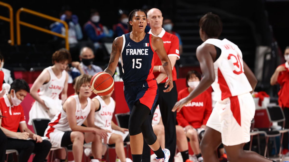 Gabby Williamsof the France Women's National Team dribbles the ball during the game against the Japan Women's National Team