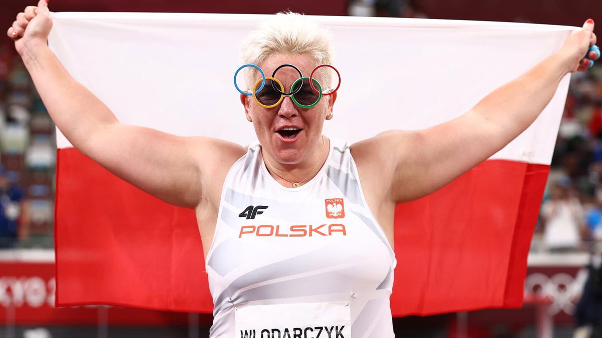 Anita Wlodarczyk of Team Poland celebrates after winning gold in the Women's Hammer Throw Final on day eleven of the Tokyo 2020 Olympic Games