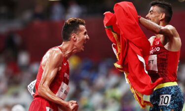 El Bakkali wins steeple gold