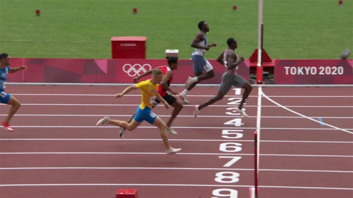 Canada's Aaron Brown leads 200m qualifiers from Heat 5