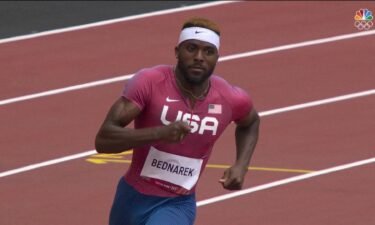 USA's Kenny Bednarek cruises through 200m qualifier