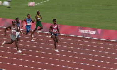 Noah Lyles third in tight 200m heat