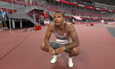 De Grasse clocks personal-best 19.73 to win 200m semi