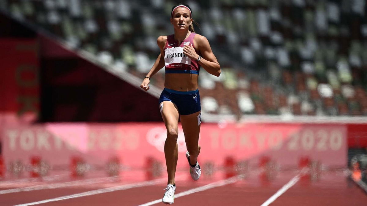 Jenna Prandini pounds through 200m prelim into semifinals