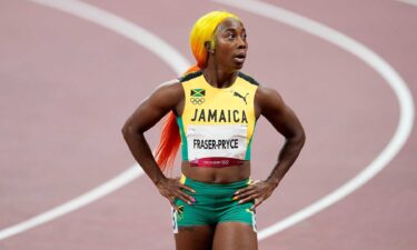 Shelly-Ann Fraser-Pryce dominates 200m prelim