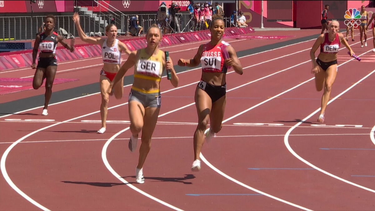 Germany wins first-round women's 4x100m relay heat