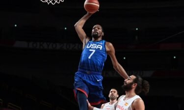 Kevin Durant powers Team USA into the basketball semifinals