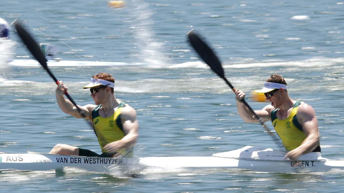 Australian duo paces men's double 1000-meter kayak